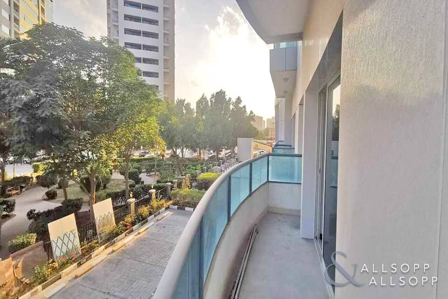 6 Double Balcony | Open Living Space | 2 Bed
