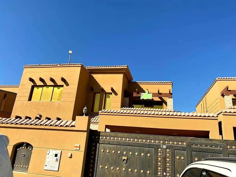 For rent a two-story villa, 5 bedrooms, a majlis, and two lounges with air conditioners in Ajman, behind Al Hamidiyah Police Center