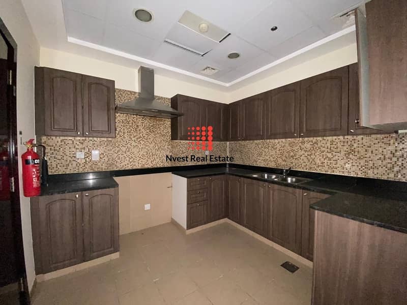 21 STUNNING BHK BESIDE GPO |12 CHEQUE + 1 MONTH FREE | REDUCE PRICE