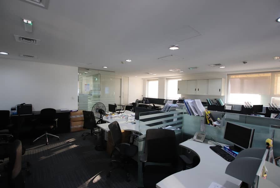 Fully Fitted Office High Floor Near Metro &Parking