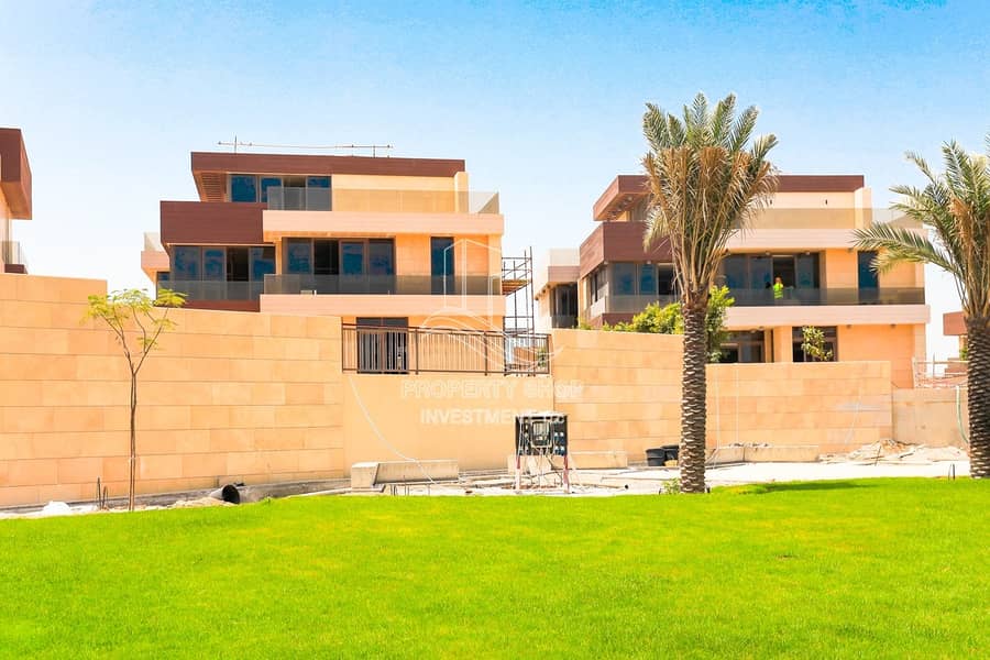 Lavish Villa |Private Pool |10Years Free Service Charge Lavish Villa |Private Pool |10Years Free Service Charge