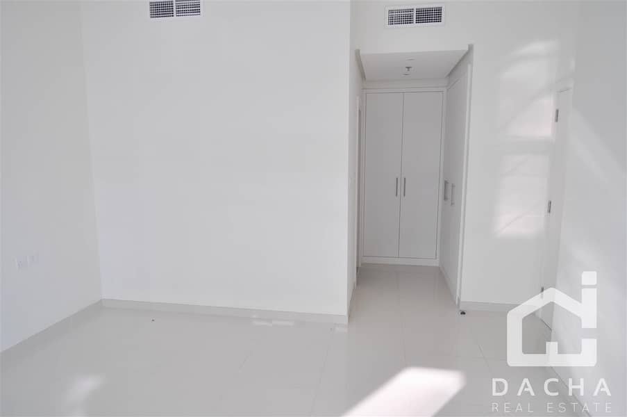 5 Motivated Seller l 2BR Apartment l Golf view