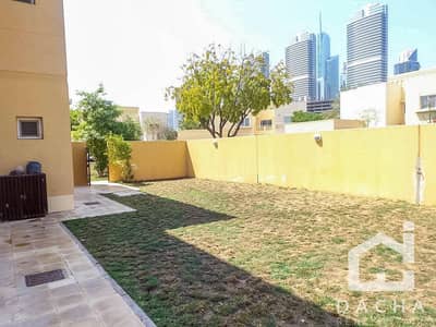 4 Bed Corner Villa / High ROI / Close to pool 4 Bed Corner Villa / High ROI / Close to pool