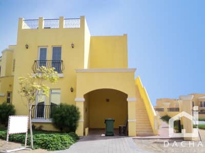 Mature community mins to pool upper floor Mature community mins to pool upper floor