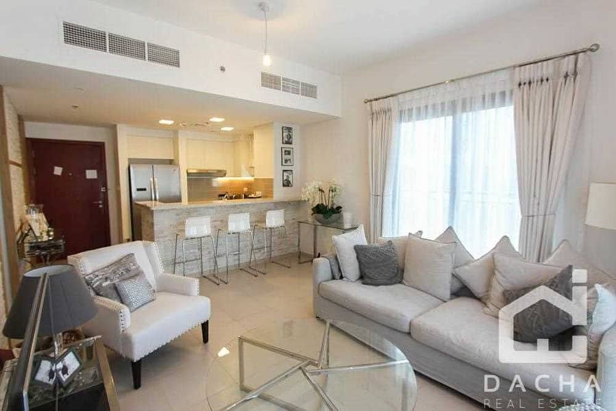 Beautifully furnished // upgraded family home