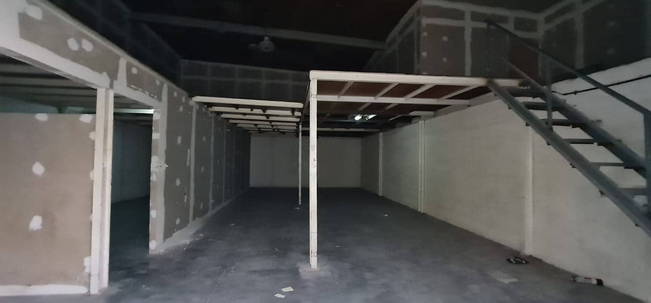 1100 square feet Warehouse tolet in Industrial area no 3, Sharjah