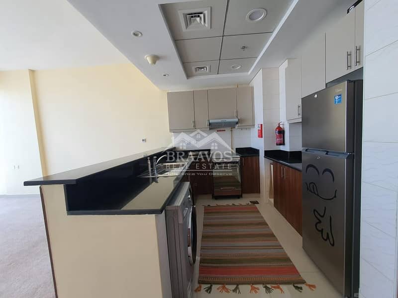 4 Reasonable Price | Open and Fully Fitted Kitchen