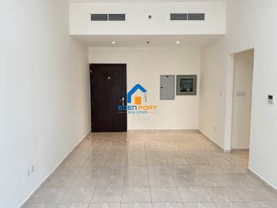 Unfurnished 2 Bedroom with Closed Kitchen.... Unfurnished 2 Bedroom with Closed Kitchen....