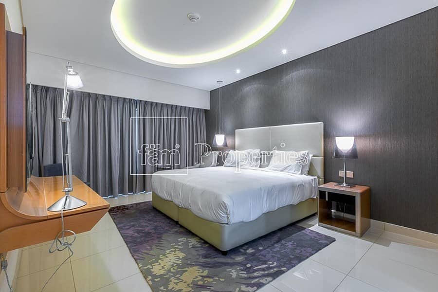 Luxurious 2 beds + HIGh floor
