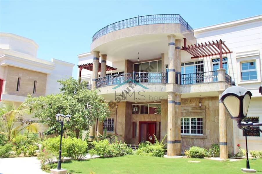 READY TO MOVE IN 6 bed & Pool READY TO MOVE IN 6 bed & Pool