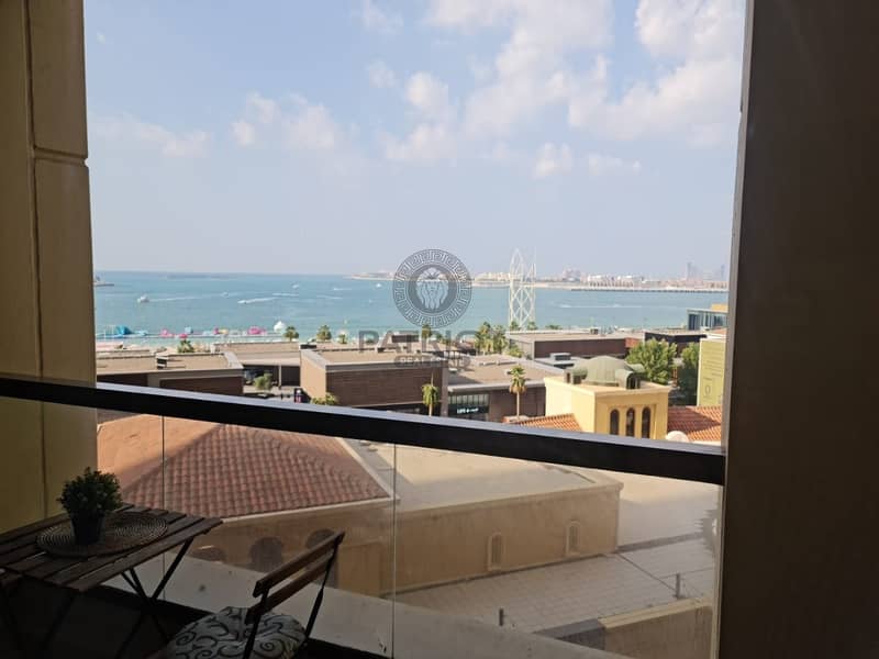 38 luxurious| Sea View Furnished 3 Beds+ Maid For Rent