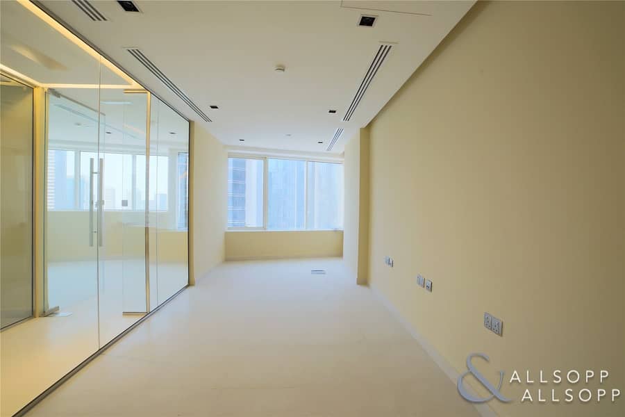 8 Pantry/Washroom | Corner Office | Burj Views