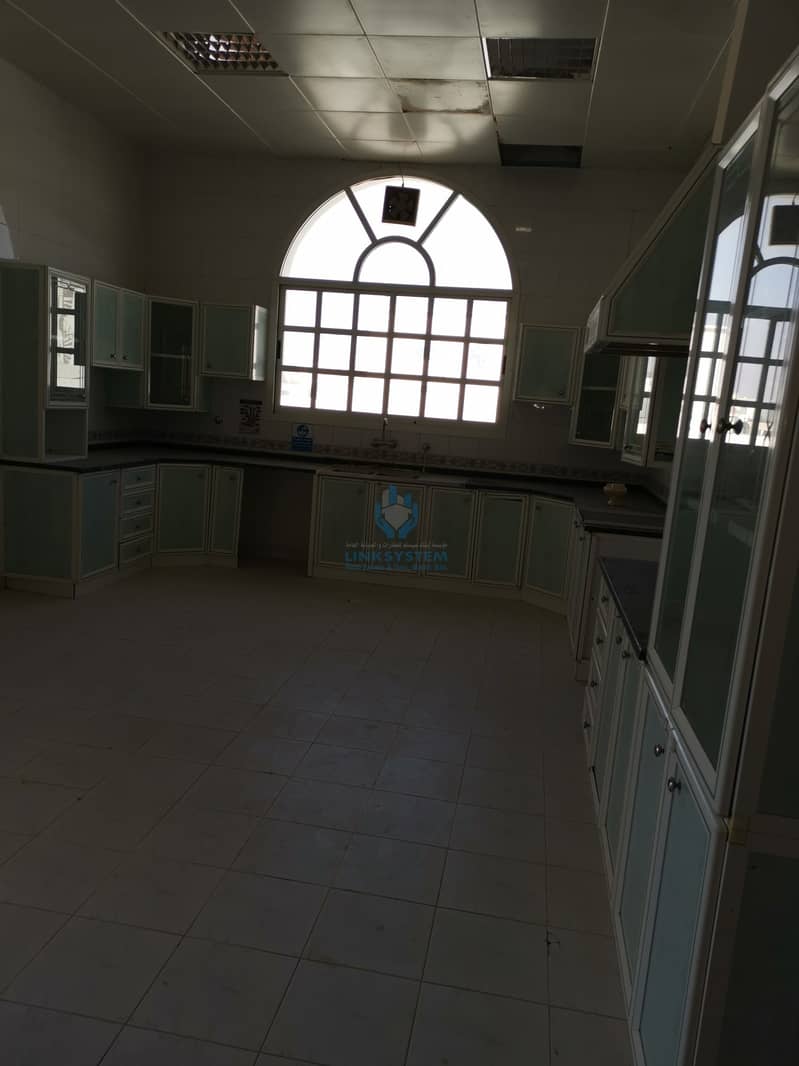 9 Villa for rent in AL markhania