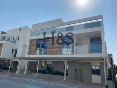 Large Lay-out | With Terrace | 2 Beds Townhouse Large Lay-out | With Terrace | 2 Beds Townhouse