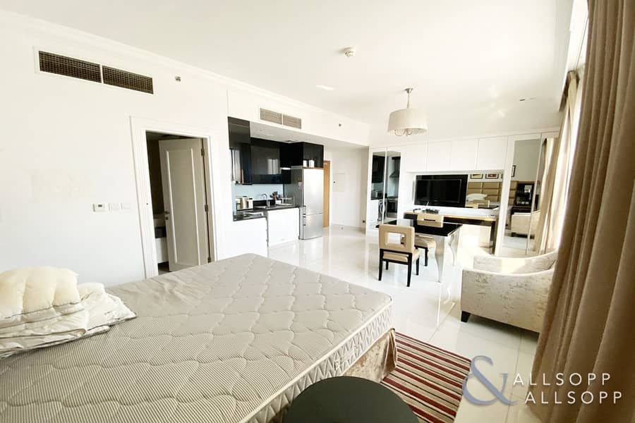 Great Price | Spacious Studio | Fully Furnished