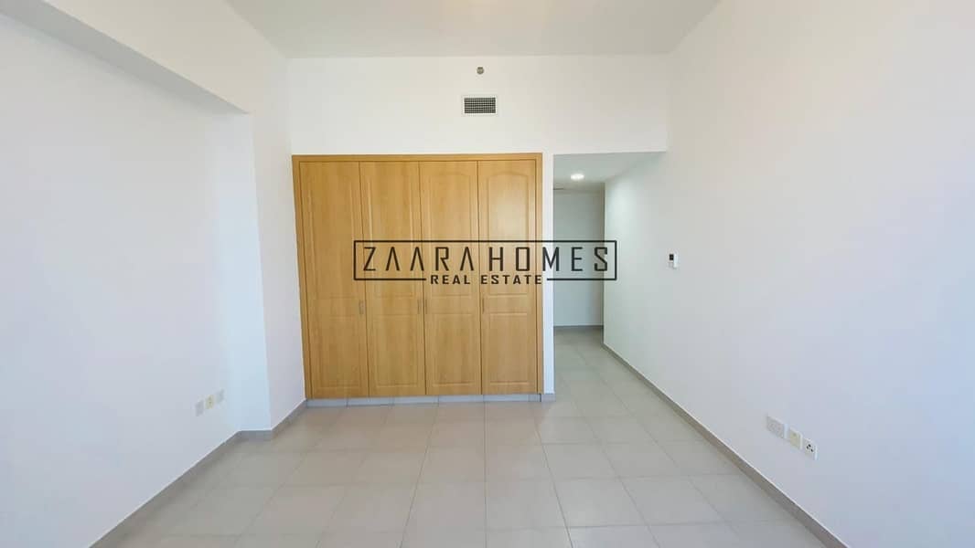 7 Chiller free 2 Bed with Balcony on Sheikh Zayed Road