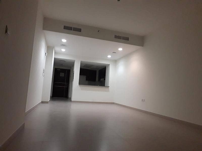 10 large 2   bedroom +maid for rent in Dubai wharf