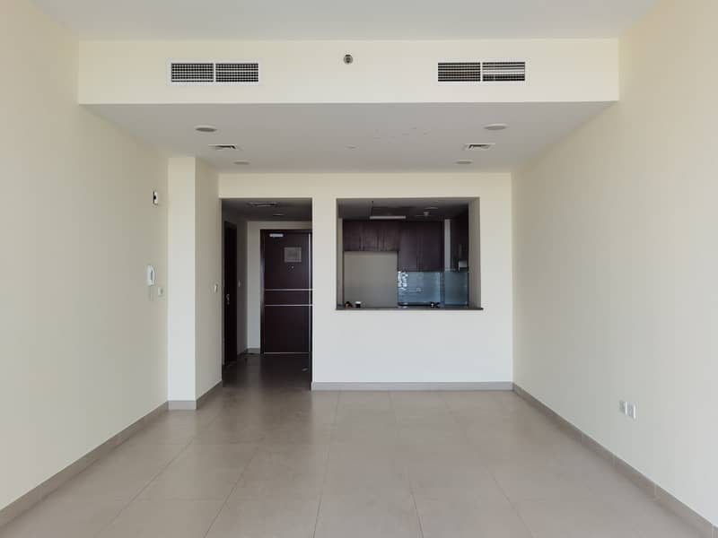 7 large 2   bedroom +maid for rent in Dubai wharf
