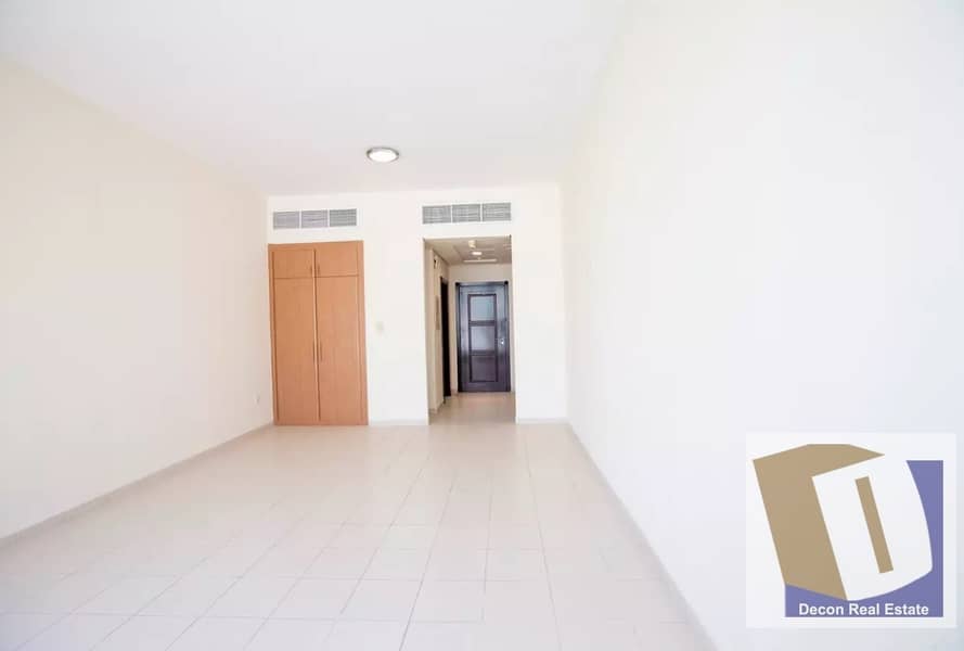 Free Chiller Zen Open Kitchen Small Studio Free Chiller Zen Open Kitchen Small Studio