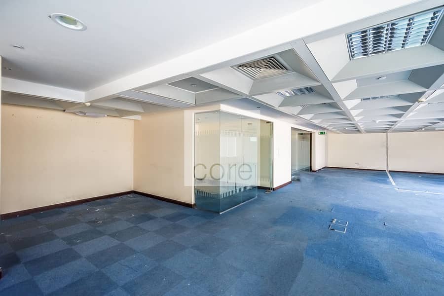7 Well Located | Mid Floor | Fitted Office