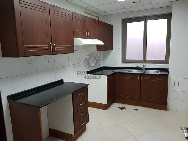 7 Huge 3BR | All En-Suite | Close To Metro | One Month Free