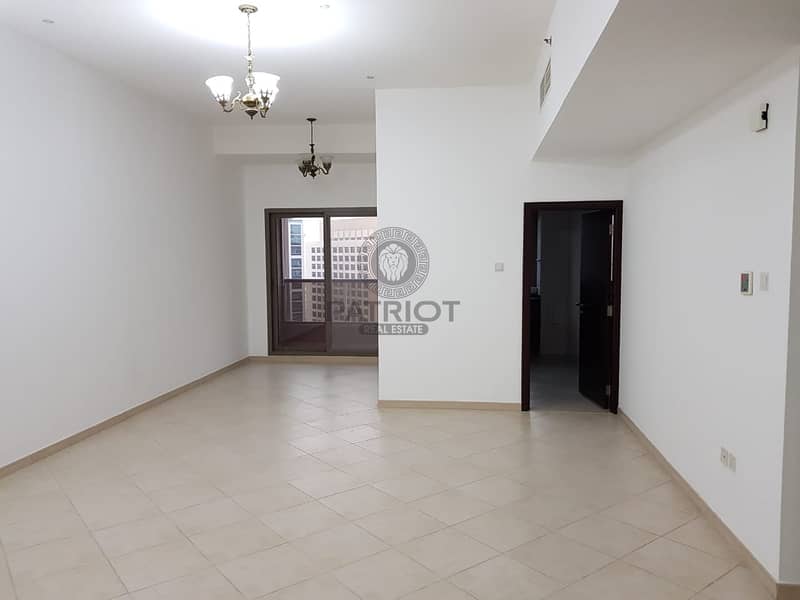 3 Huge 3BR | All En-Suite | Close To Metro | One Month Free