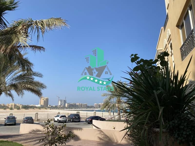 10 Cozy One Bedroom Partial Beach View Apartment in the Bab Al Bahr Residences with friendly atmosphere