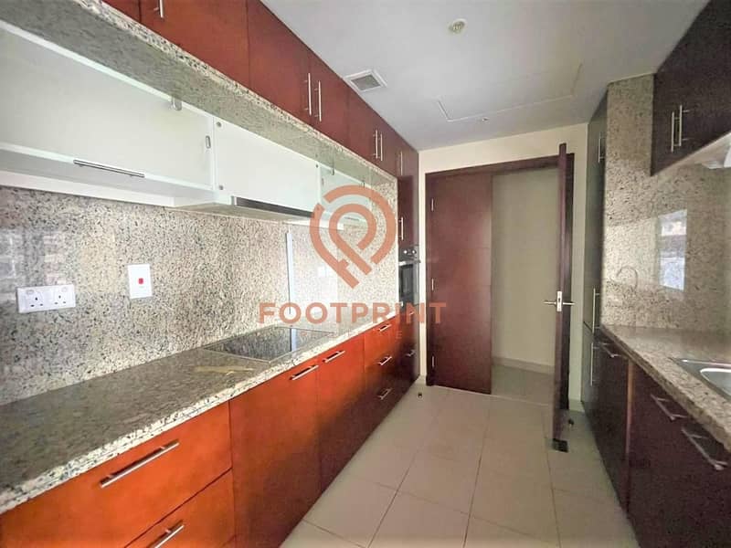 16 Near Dubai Mall | 1 Bedroom | Build-in Wardrobe