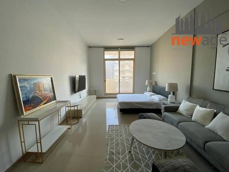 12 Beautiful Fully Furnished l studio apartment l Golf course view