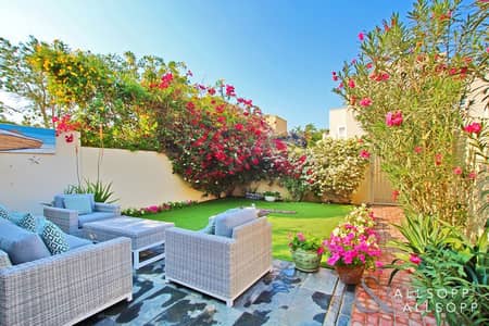 2 Bedroom Villa for Sale in The Springs, Dubai - Exclusive | 2 Beds | Large Plot | Upgraded 2 Bedroom Villa for Sale in The Springs, Dubai - Exclusive | 2 Beds | Large Plot | Upgraded