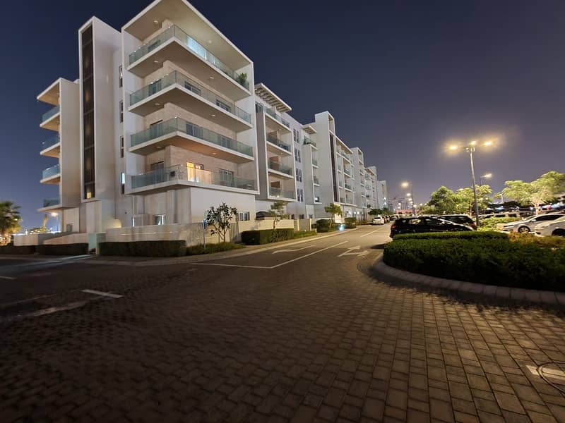 Квартира в Мувайле，Аль Захия, 2 cпальни, 65000 AED - 4904154