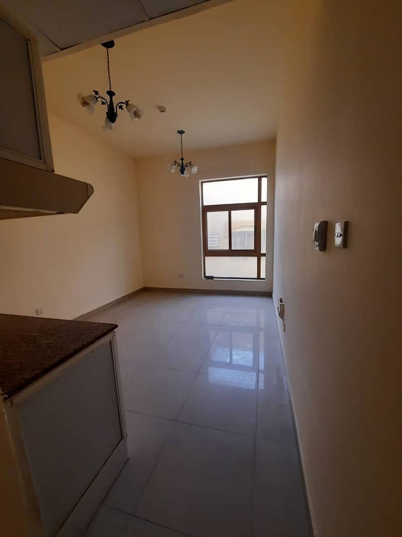 Well Maintained I Clean and Affordable Studio Well Maintained I Clean and Affordable Studio