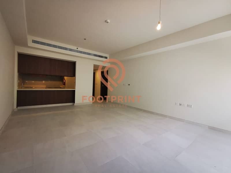 4 Offering 1 Month Free / 1BR / Specious apartment / 55k by 12chq