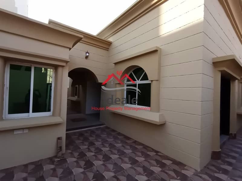 Deluxe 3BR villa in excellent location | maid and driver room Deluxe 3BR villa in excellent location | maid and driver room