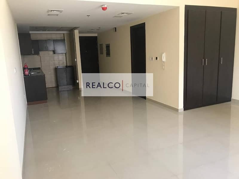 Studio| Golf Course View| Rented till October 2021 Studio| Golf Course View| Rented till October 2021