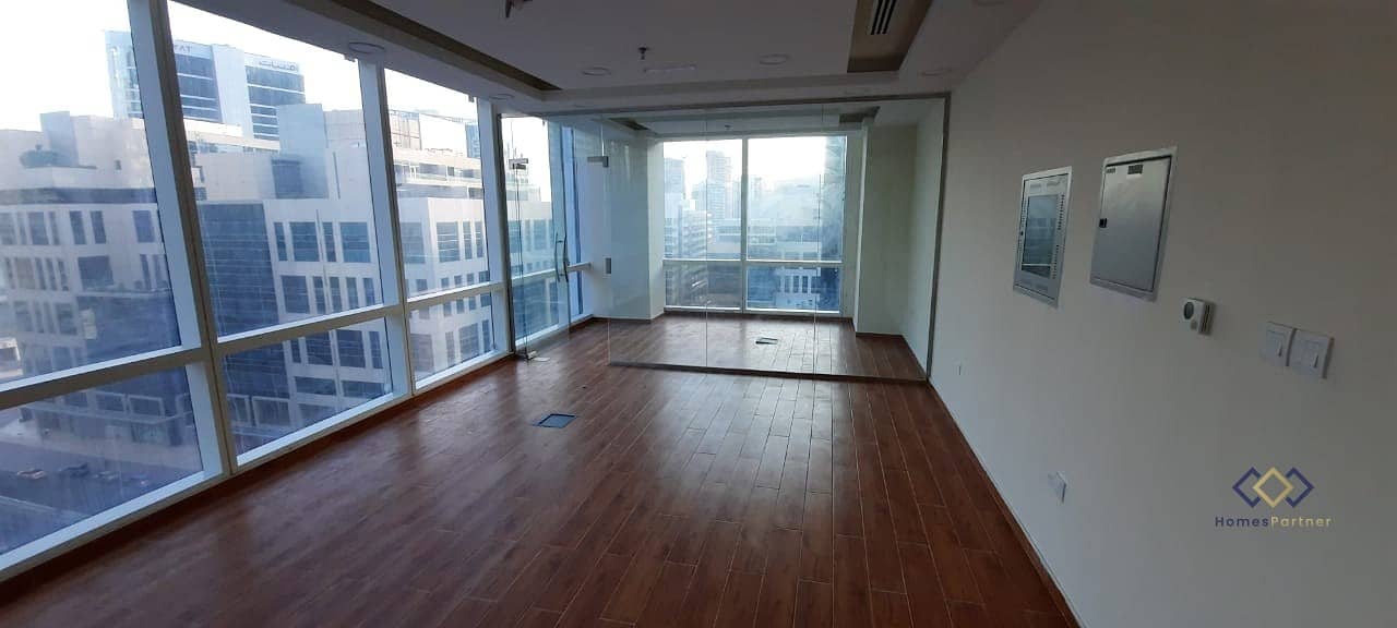 5 Hot Deal !!Corner  Elegant Office for Rent With one Glass  part ion
