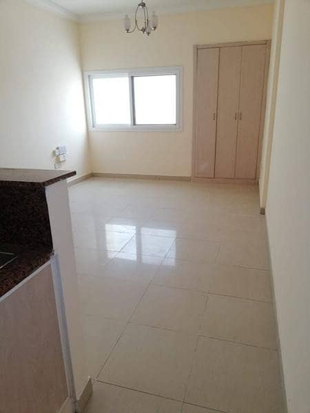 1 month free Spacious studio in national paint muwaileh area rent 16k in 4/6 cheque payment