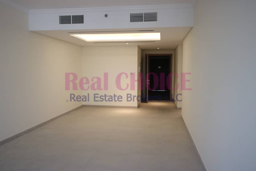 Balcony| Store & Laundry| Community View| For Rent Balcony| Store & Laundry| Community View| For Rent