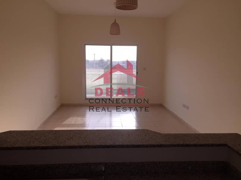 Freehold 2BR Big Balcony Nice View Study & Storage room with Good Income in Queue Point