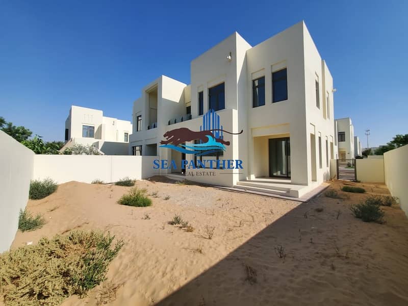 GATED COMMUNITY | 4 BR TOWNHOUSE VILLA for SALE | MIRA OASIS