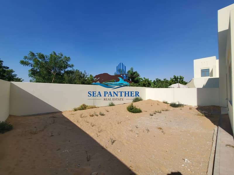 5 GATED COMMUNITY | 4 BR TOWNHOUSE VILLA for SALE | MIRA OASIS