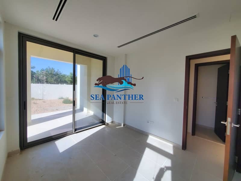 6 GATED COMMUNITY | 4 BR TOWNHOUSE VILLA for SALE | MIRA OASIS