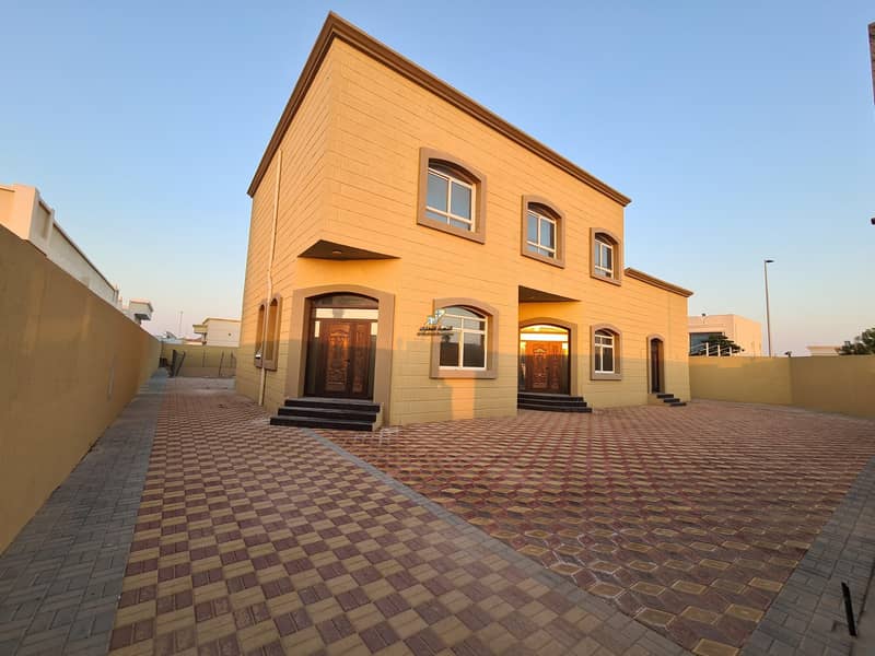 5 BED / HALL / 2 MAJLIS / 2 KITCHEN / MAID ROOM// 5 BED / HALL / 2 MAJLIS / 2 KITCHEN / MAID ROOM//
