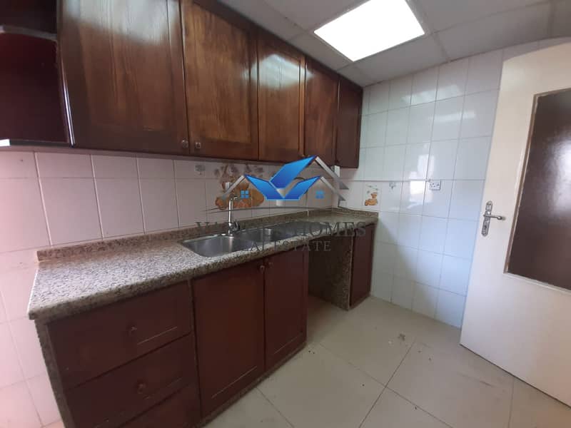 11 Exellant 1Bhk Apartment 40K 5 Payments Central Ac With Wadrobe & 3 Balcony Delma Street Muroor Road