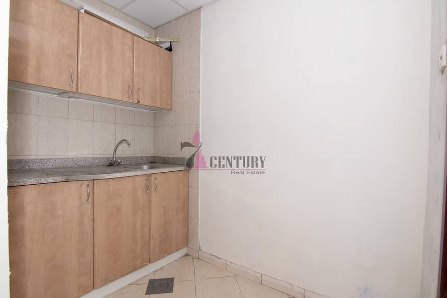 6 Fitted Retail Shop Space with Attached washroom