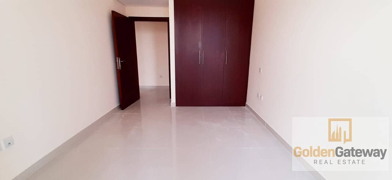 12 Brand New Spacious 3 Bedroom Very Bright /Spacious