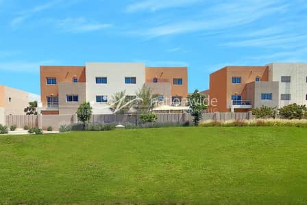 A Contemporary Double Row Villa with Huge Layout A Contemporary Double Row Villa with Huge Layout