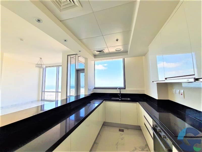 10 Fantastic View Spacious Unit with Study Room
