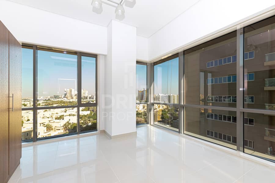 9 One Bedroom With Serene Views | Ready on