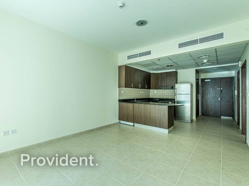 Vacant on Mid Jan 2021|Well Maintained Apartment